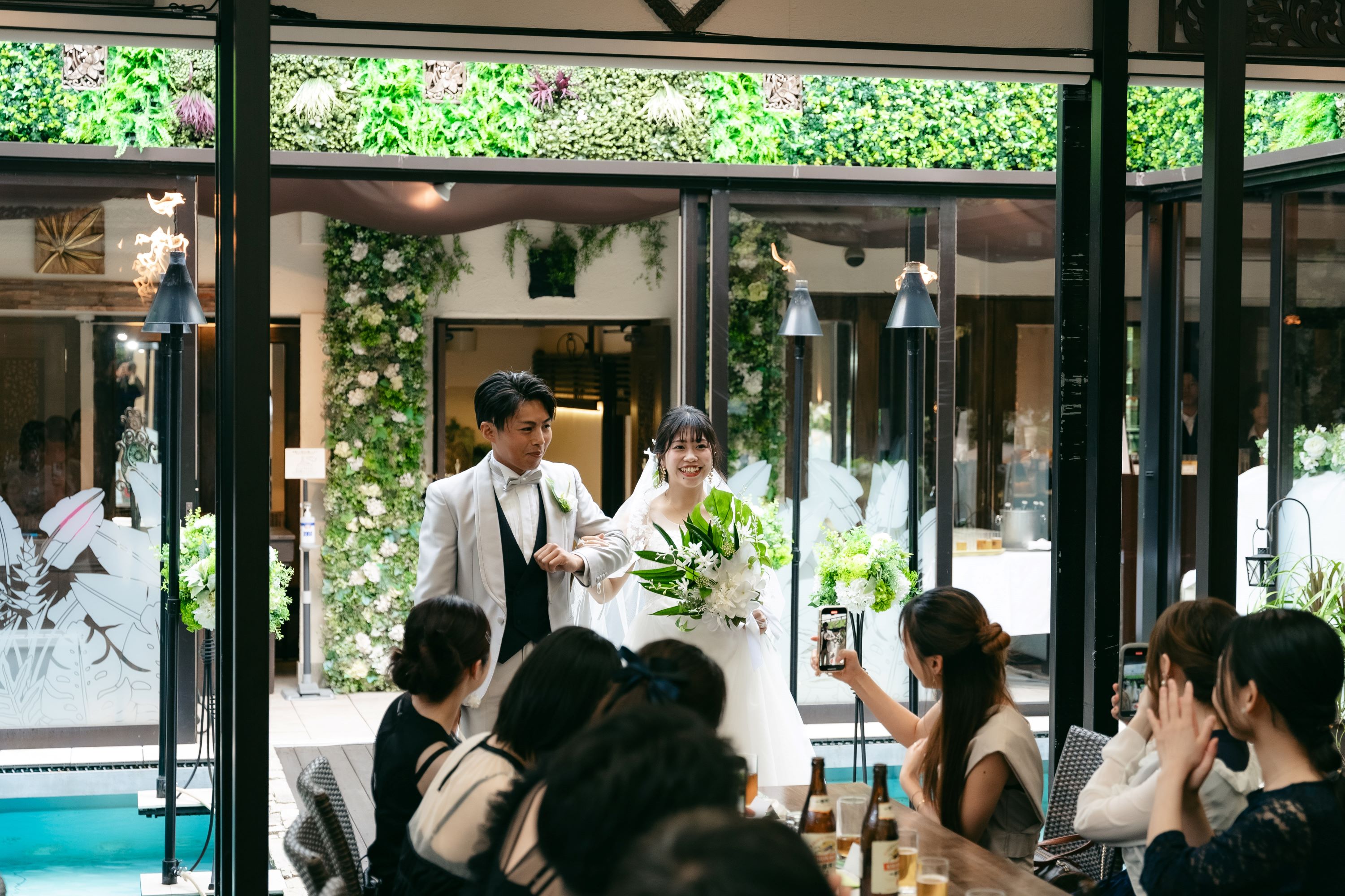友人のみカジュアルウェディング プロ司会