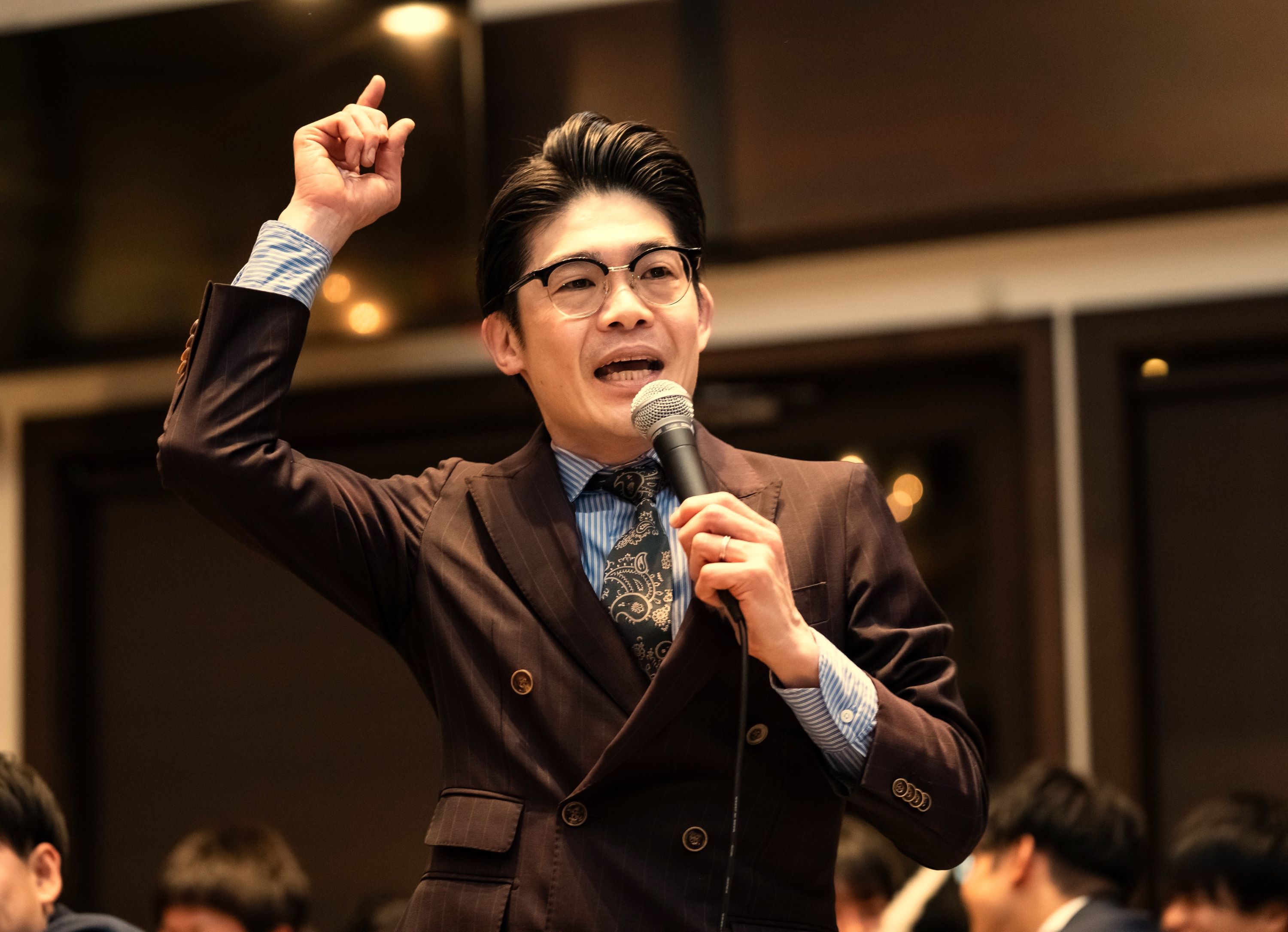 結婚パーティー プロ司会者