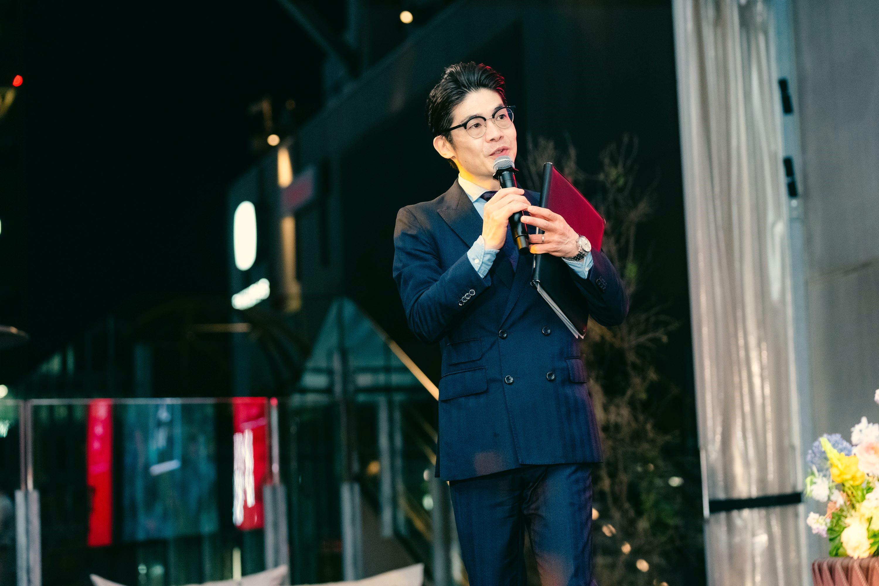 セラヴィ東京 結婚式二次会プロ司会者