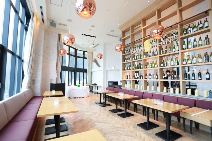 銀座 天井高5メートル 巨大スクリーン付き二次会会場 グランブラン 結婚式二次会1 5次会幹事代行 公式ブログ 結婚式二次会1 5次会 幹事代行 ヴェルニウェディング