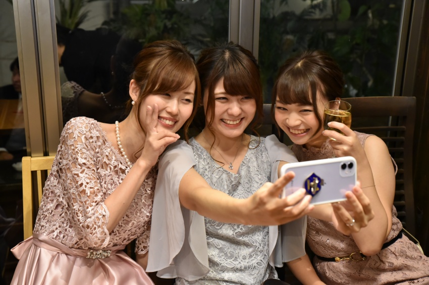 友人のみ結婚パーティー 自由度が高い 友人のみ結婚パーティー 自由度が高い