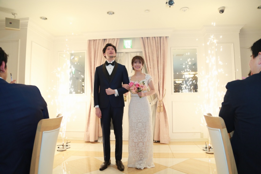 結婚式二次会1 5次会の入場演出 結婚式二次会1 5次会幹事代行 公式ブログ 結婚式二次会1 5次会 幹事代行 ヴェルニウェディング