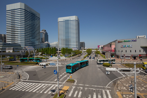 海浜幕張駅前風景